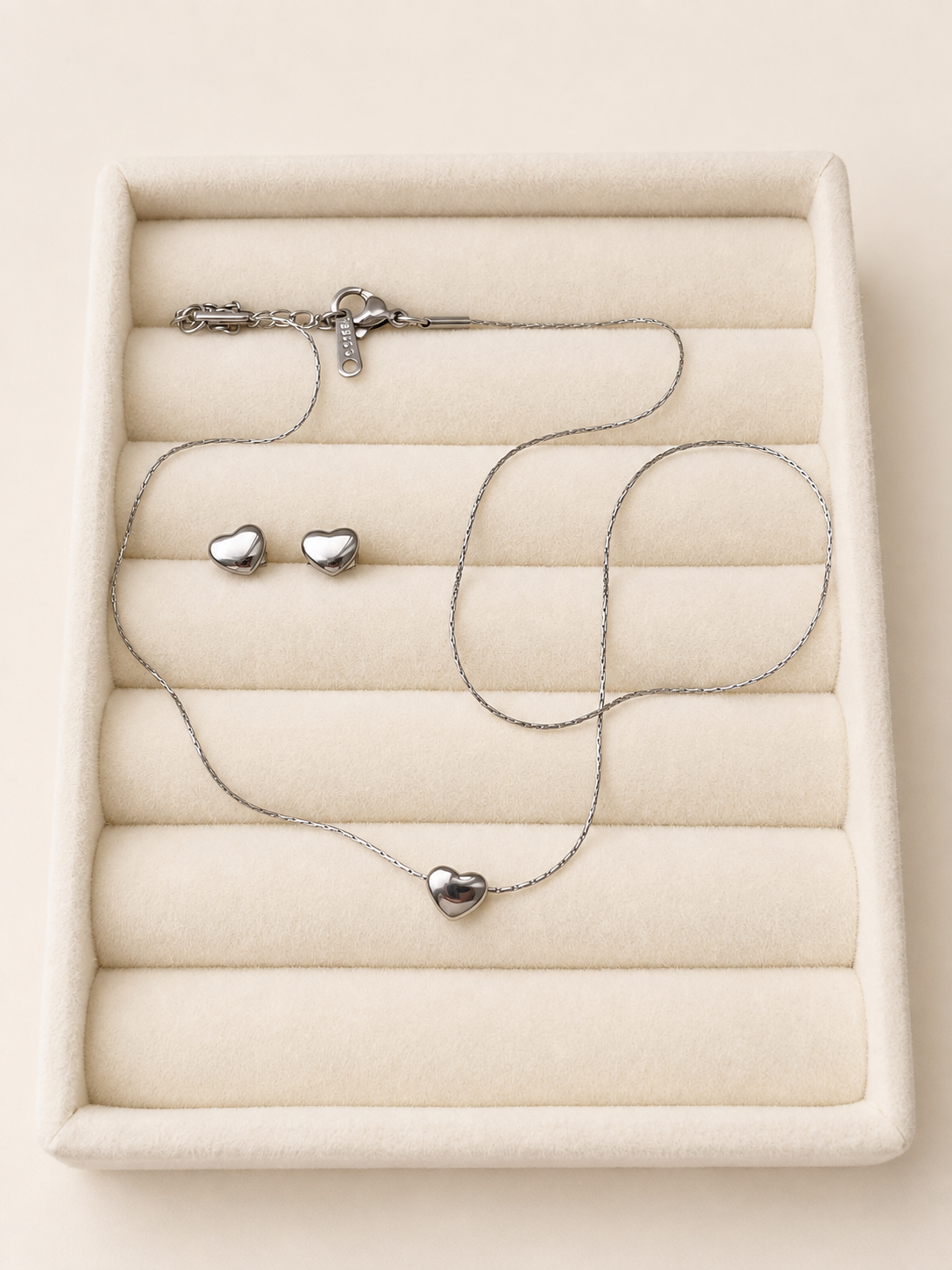 Silbernes Herz-Schmuckset – Halskette & Ohrstecker