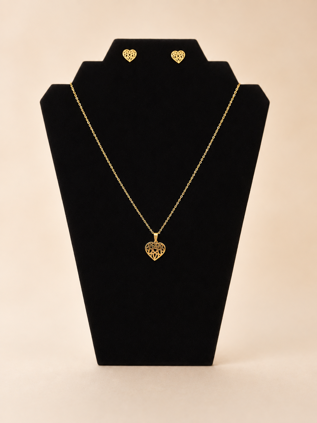 Goldenes Herz-Schmuckset – Kette & Ohrstecker