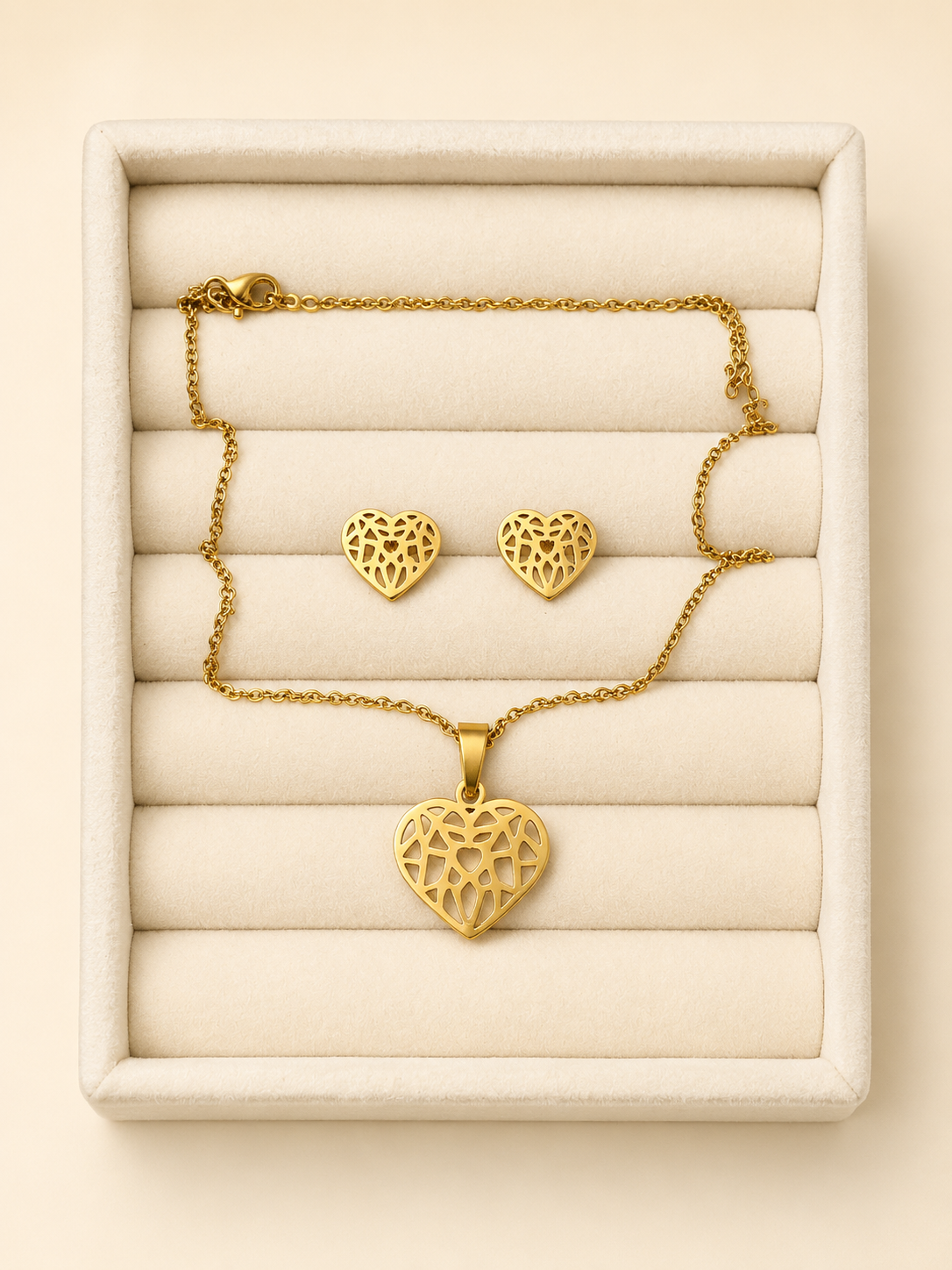 Goldenes Herz-Schmuckset – Kette & Ohrstecker